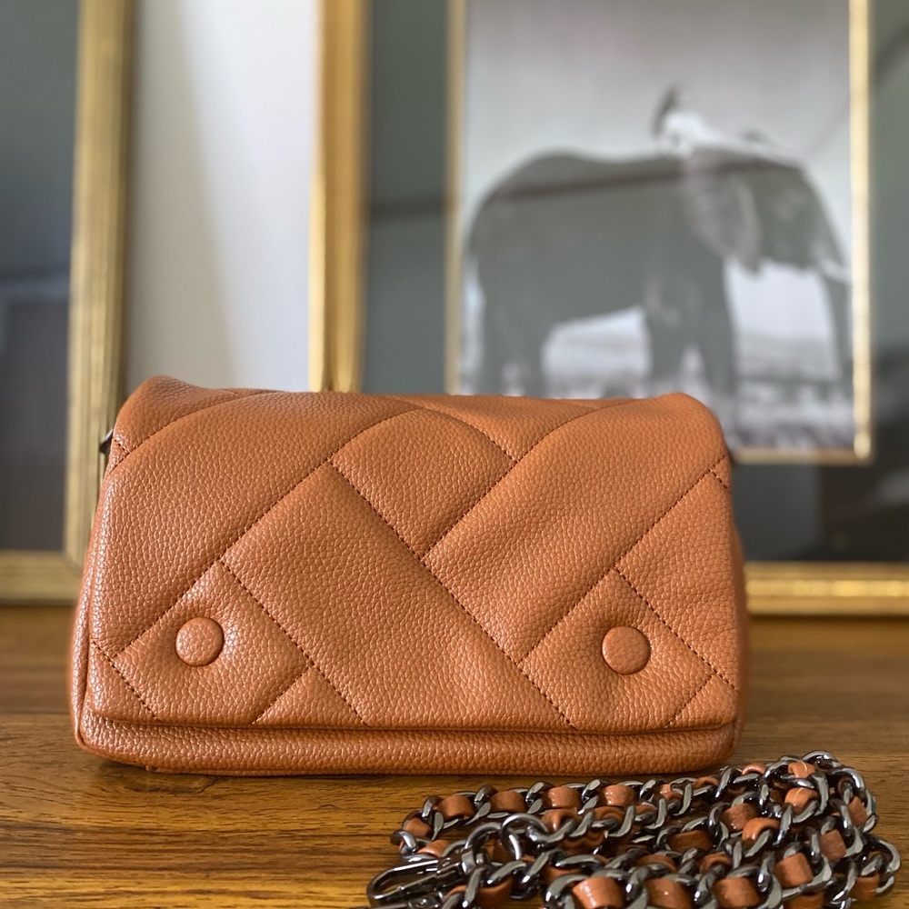 Lug Piccolo Classic VL Crossbody Bag